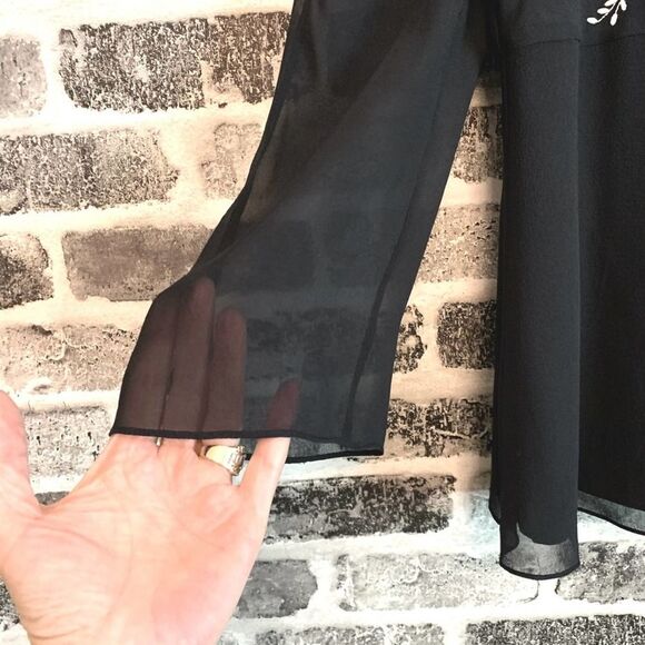 Ann Taylor 100% Silk Chiffon Embroidered 3/4 Sleeve Blouse Black Size 2 - Picture 7 of 10